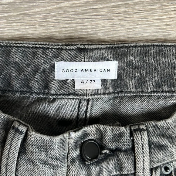 GOOD AMERICAN 90s Loose Baggy Straight Leg Jeans In Faded Black - Picture 7 of 13